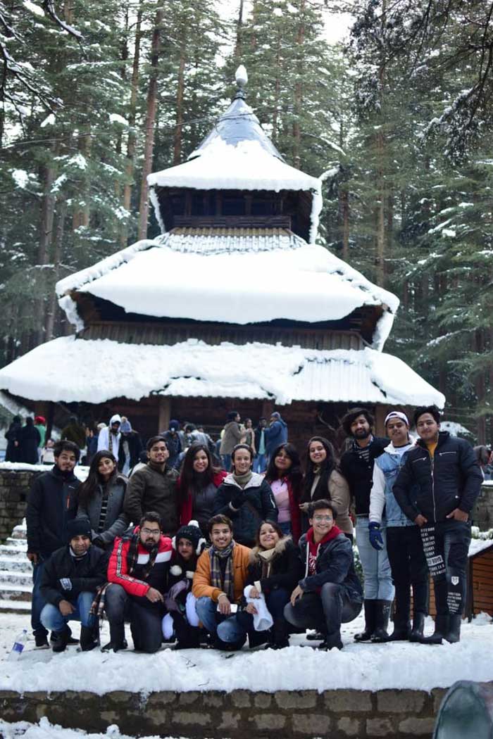 himalayan-tribe-travels-best-and-top-himachal-tour-packages-and-destinations-group-photo
