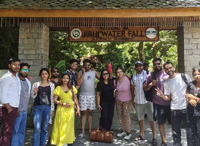 Why Choosing a Fixed Group Trip to Himachal Is the Best Way to Celebrate New Year